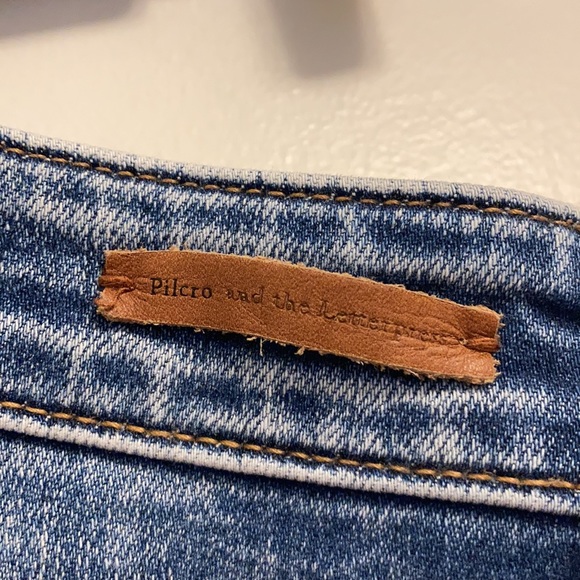 Pilcro Selvedge Slim Straight Blue Jeans Size 28 Distressed Light Stretch - Picture 9 of 14